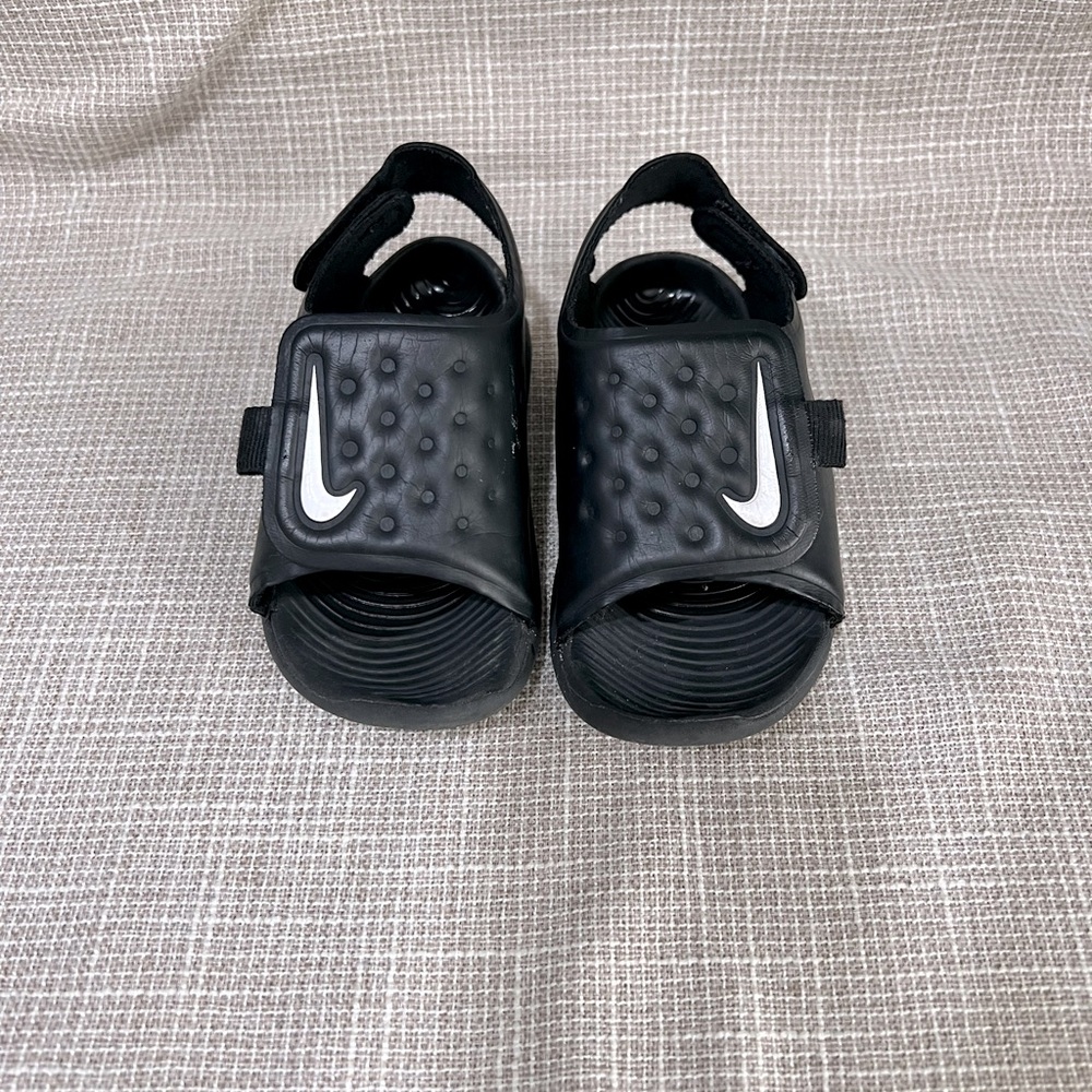 Nike Sunrays